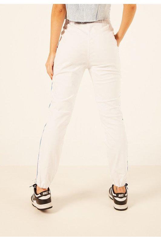 dz3929 com calca jeans feminina jogger com barra ajustavel denim zero costas prox
