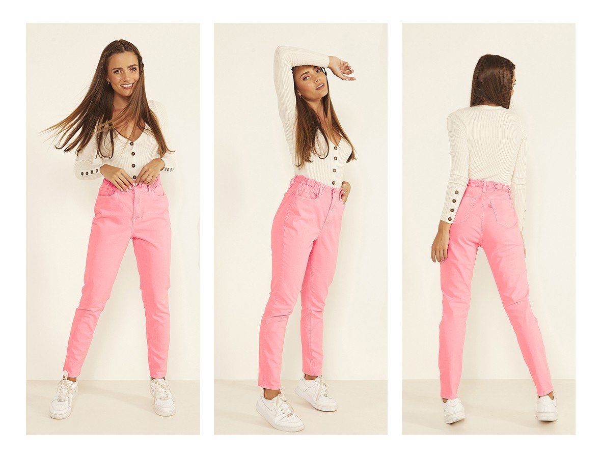 dz20015 com calca jeans feminina mom fit com elastico na cintura rosa neon denim zero trio