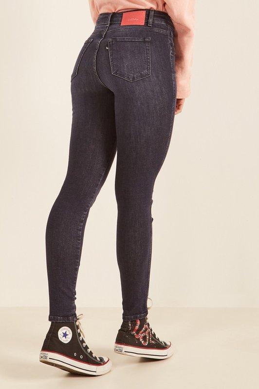 dz20100 com calca jeans feminina skinny media cigarrete denim zero costas prox