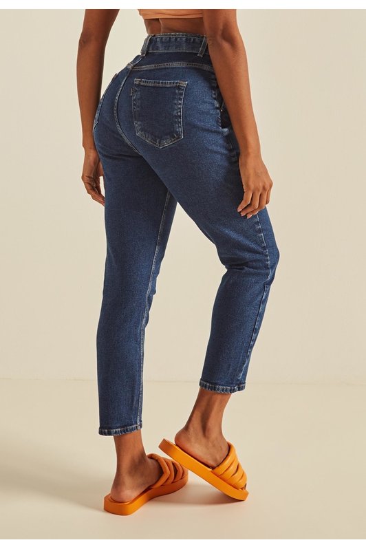 dz20261 3 com calca jeans feminina mom fit cropped com cinto denim zero costas prox easy resize com