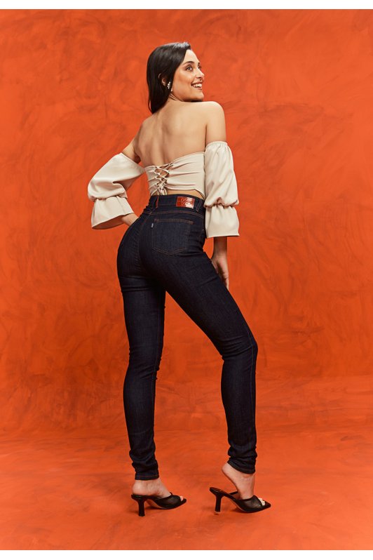 dz20249 re calca jeans feminina skinny hot pants tradicional escura denim zero costas 1